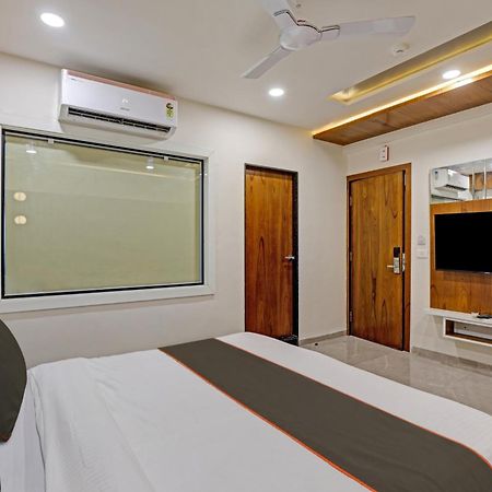 Collection O Alpha One Hotell Ahmedabad Eksteriør bilde