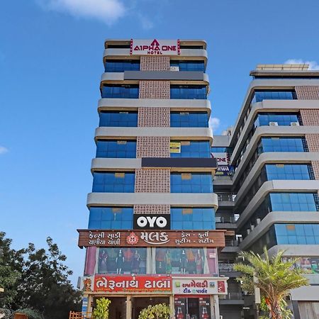 Collection O Alpha One Hotell Ahmedabad Eksteriør bilde